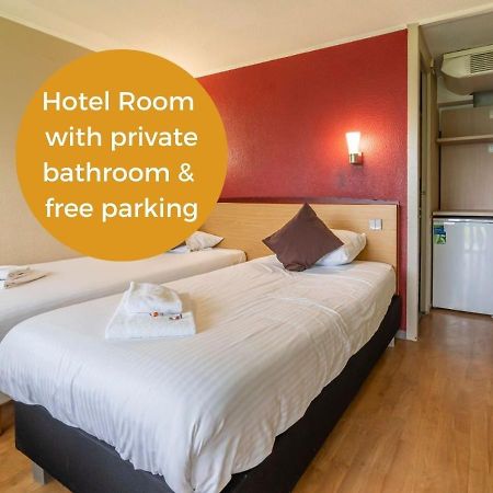 Отель Sleep & Go Brugge Экстерьер фото